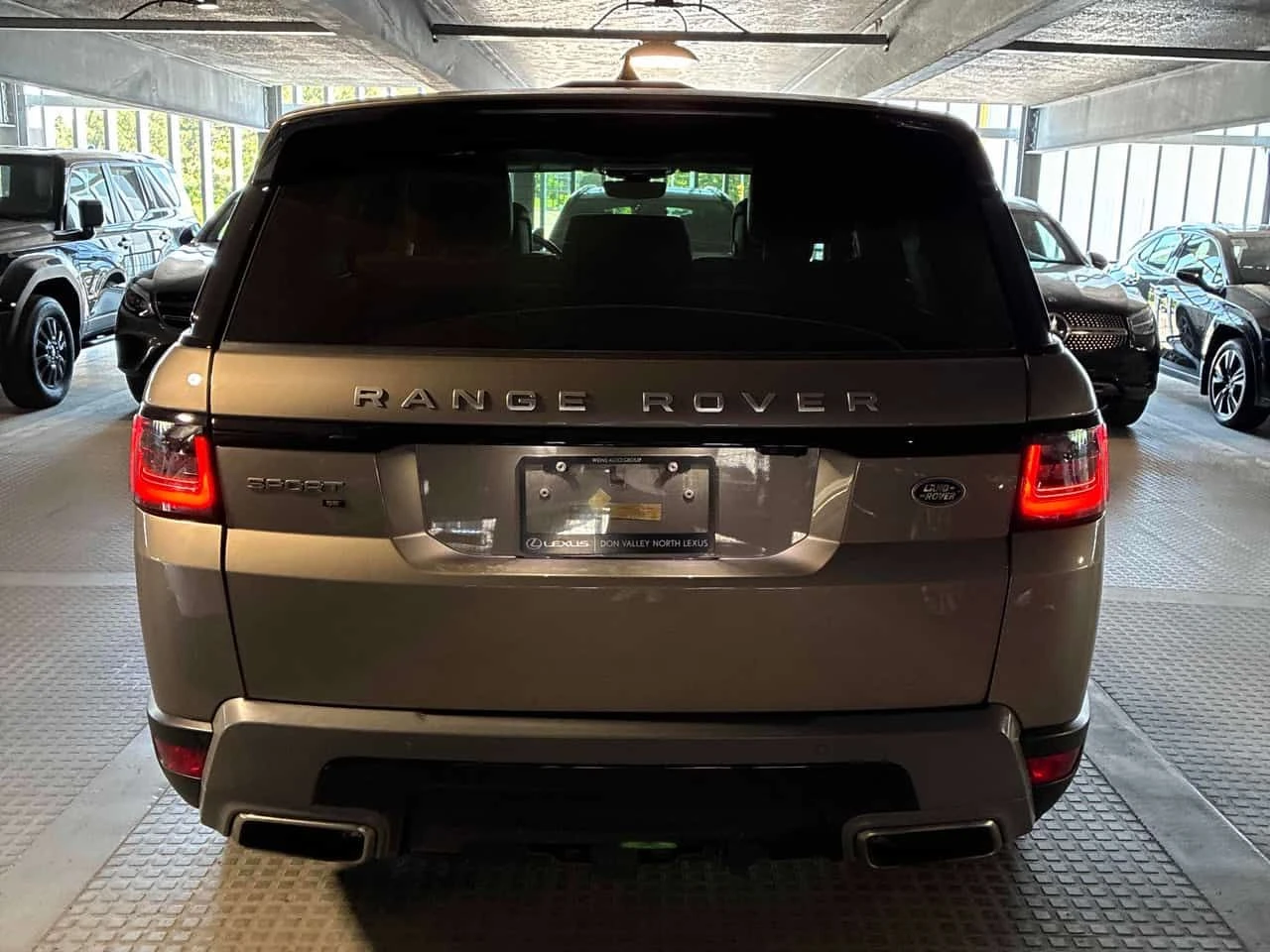 Land Rover Range Rover Sport * SE * CARFAX * ЦЕНА ДО БГ, снимка 4 - Автомобили и джипове - 55037161