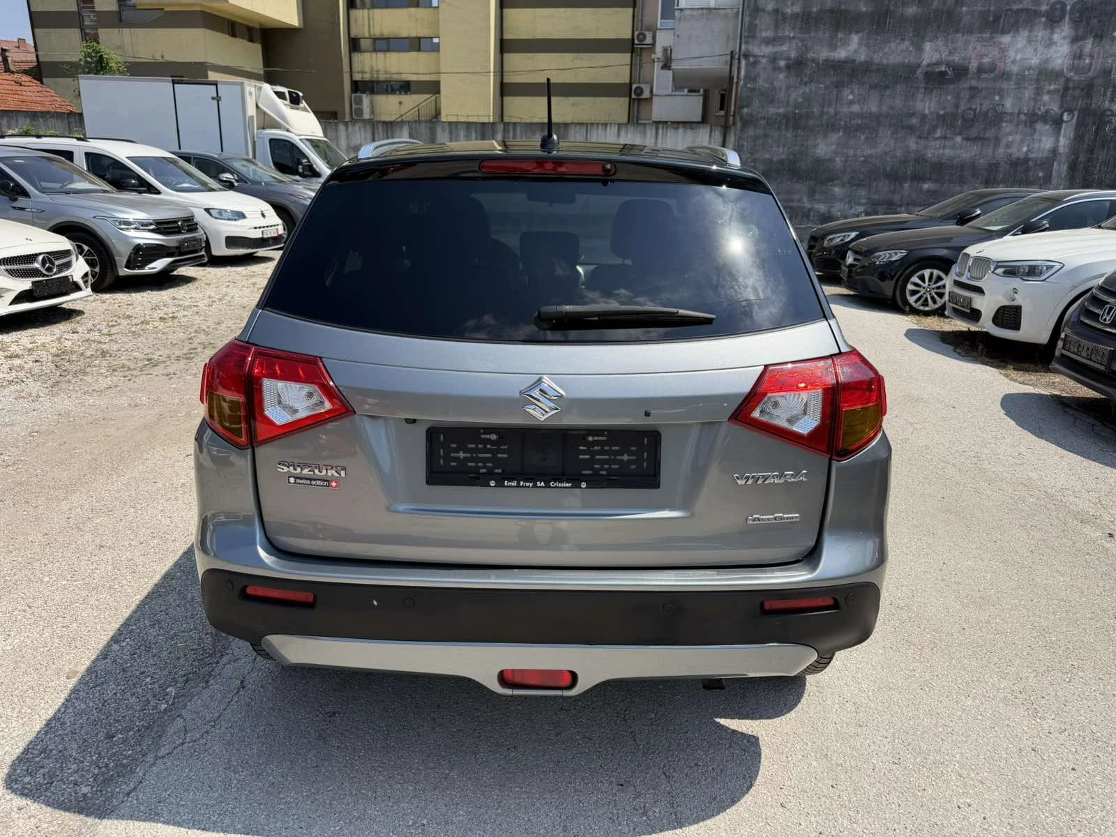 Suzuki Vitara 1.4 BOOSTERJET 4X4 Швейцария., снимка 4 - Автомобили и джипове - 55129221