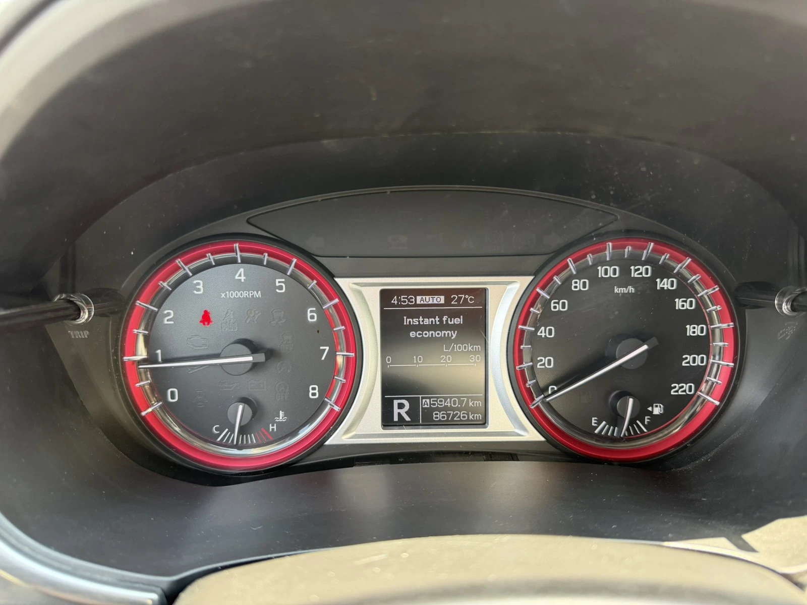Suzuki Vitara 1.4 BOOSTERJET 4X4 Швейцария., снимка 16 - Автомобили и джипове - 55129221