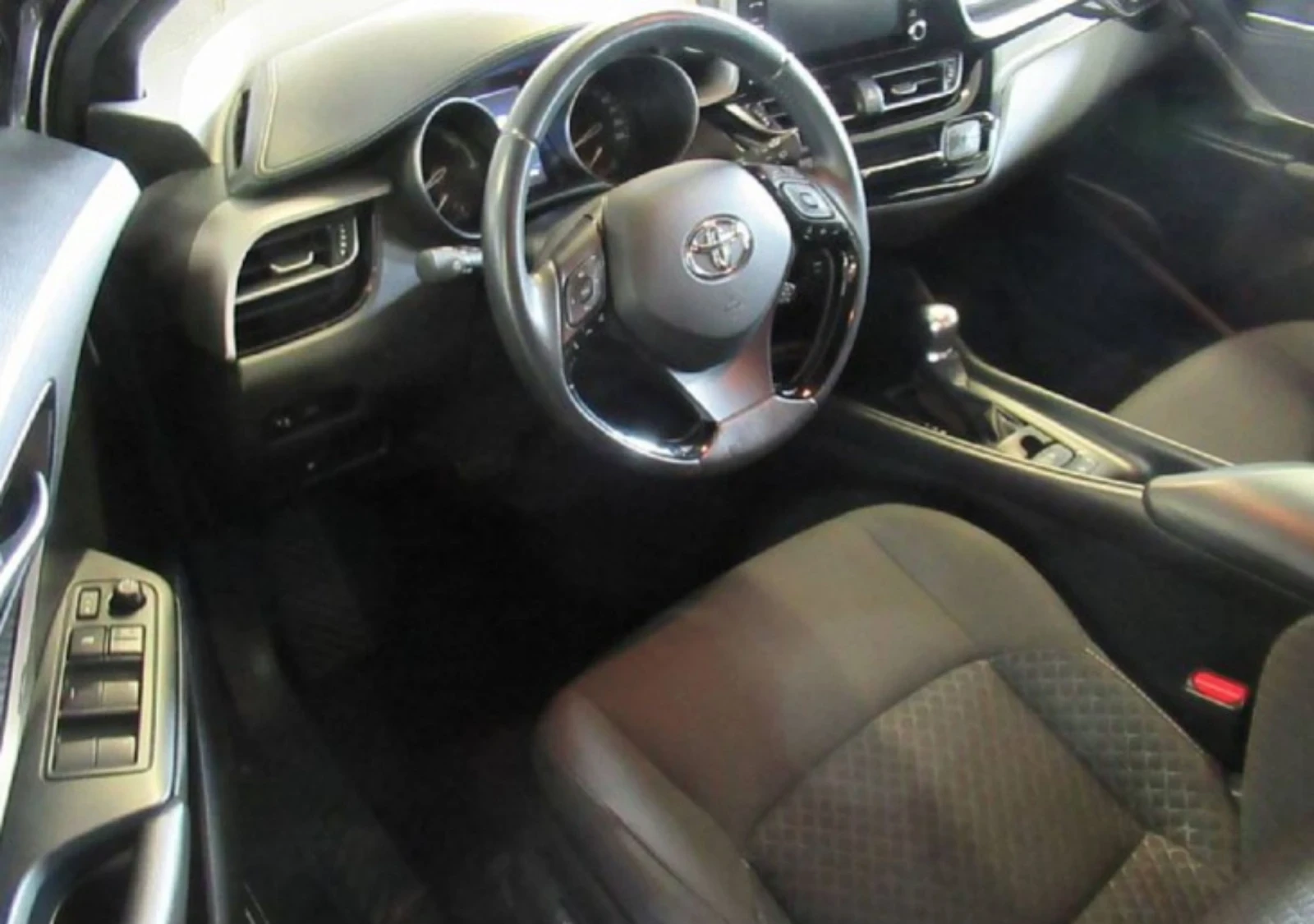 Toyota C-HR 1.8 HYBRID.LED.NAVI.KAMERA.ACC, снимка 9 - Автомобили и джипове - 55162005