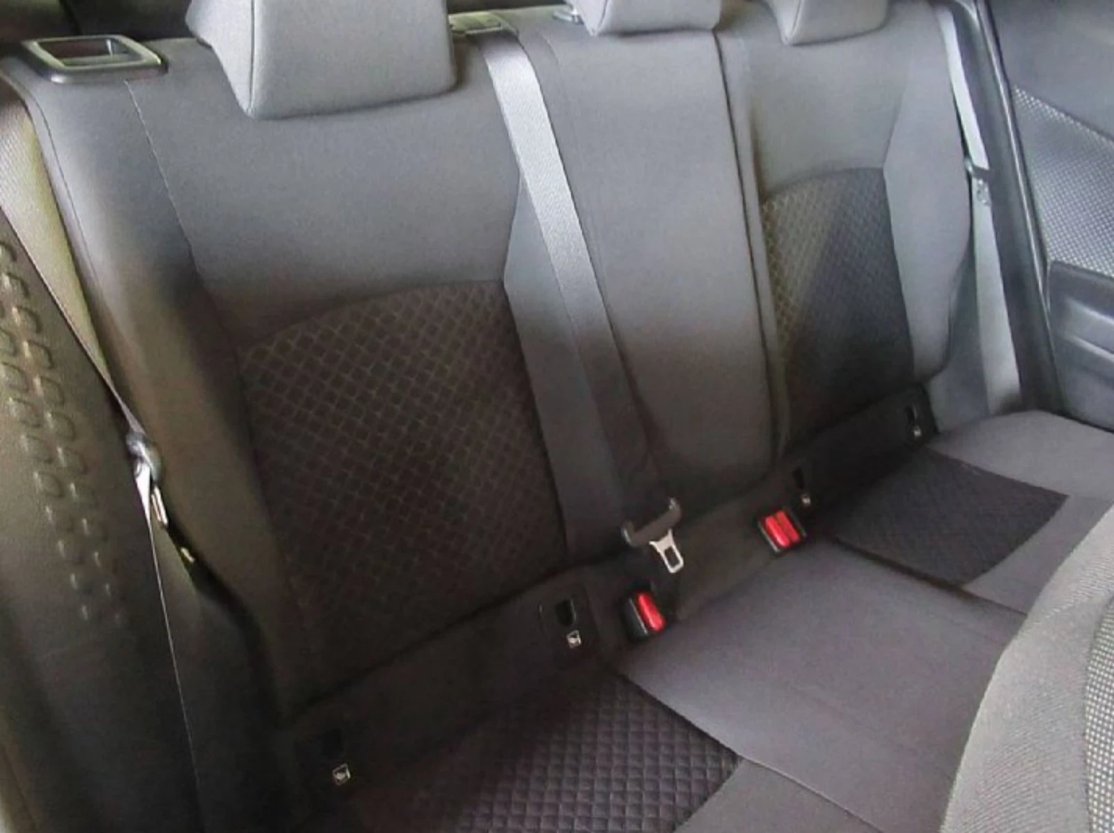 Toyota C-HR 1.8 HYBRID.LED.NAVI.KAMERA.ACC, снимка 11 - Автомобили и джипове - 55162005