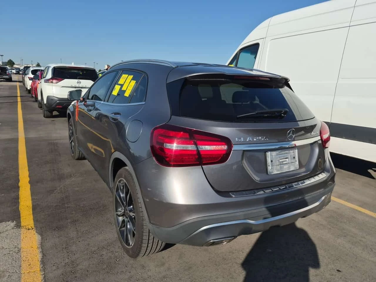 Mercedes-Benz GLA 250 КОЖА/ПОДГРЕВ/ПАМЕТ/CARFAX * ФИНАНСИРАНЕ, снимка 4 - Автомобили и джипове - 55563958