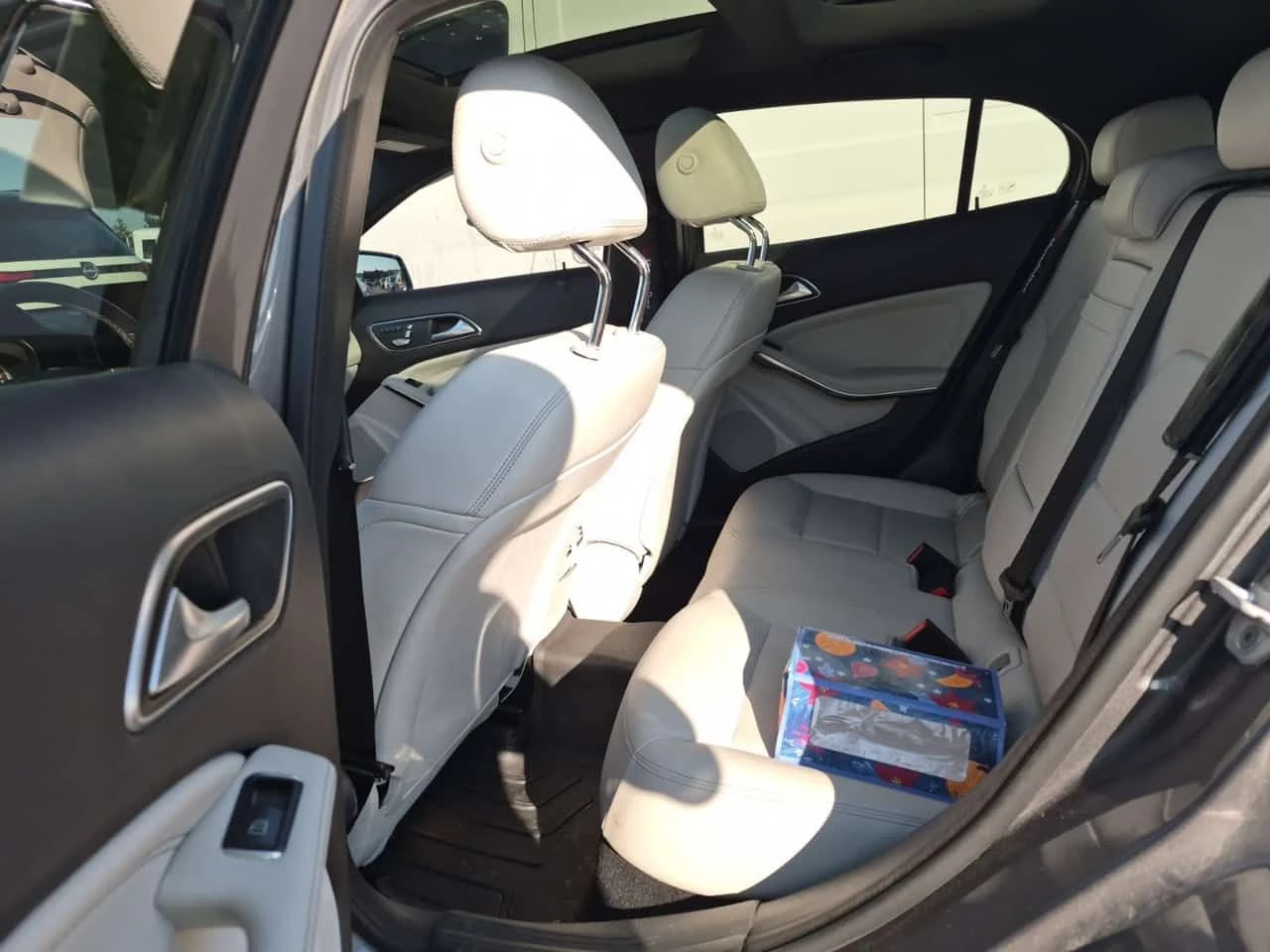 Mercedes-Benz GLA 250 КОЖА/ПОДГРЕВ/ПАМЕТ/CARFAX * ФИНАНСИРАНЕ, снимка 12 - Автомобили и джипове - 55563958