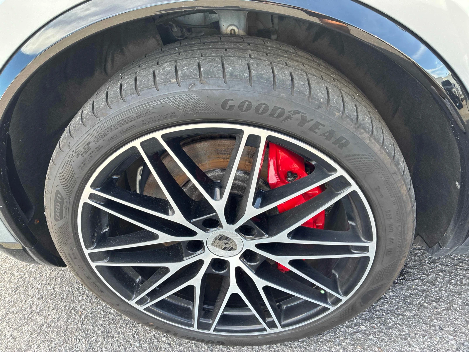 Porsche Macan Electric Turbo  CARFAX, снимка 7 - Автомобили и джипове - 55941148