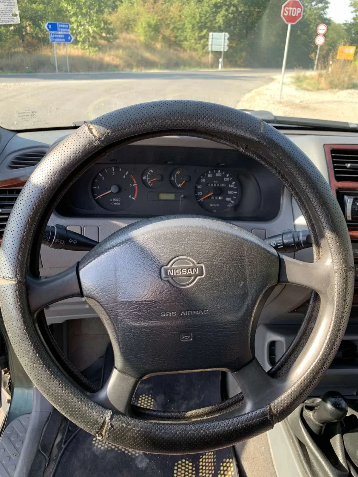 Nissan Terrano, снимка 14 - Автомобили и джипове - 55942364