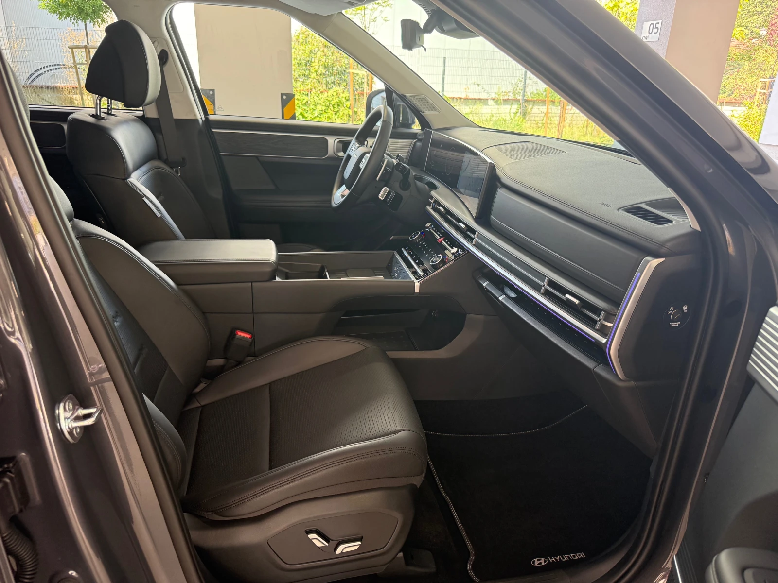 Hyundai Santa fe Plug-In Hybrid 288 к.с. 4WD 6AT 7места ГАРАНЦИОНЕН, снимка 6 - Автомобили и джипове - 55969469