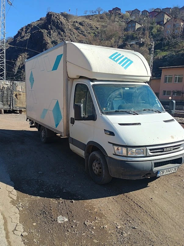 Iveco 35c15 фургон, снимка 3 - Бусове и автобуси - 49584350