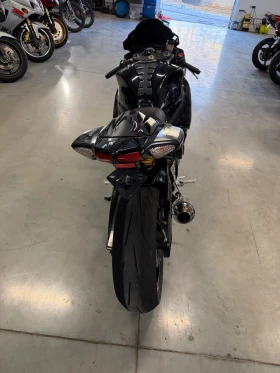 Обява за продажба на Suzuki Gsxr 600 K9 ~9 200 лв. - изображение 6 | Auto.bg Обява за продажба на Suzuki Gsxr 600 K9 ~9 200 лв. - изображение 6
