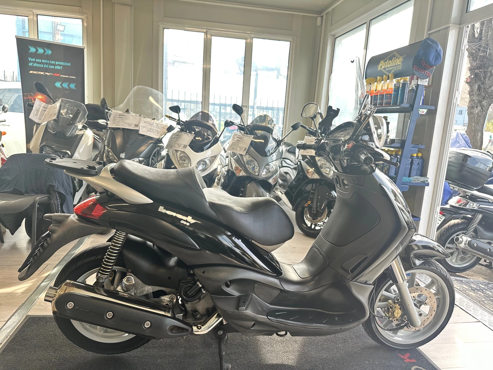 Piaggio Beverly 500ie 07.2003г., снимка 16 - Мотоциклети и мототехника - 54219043