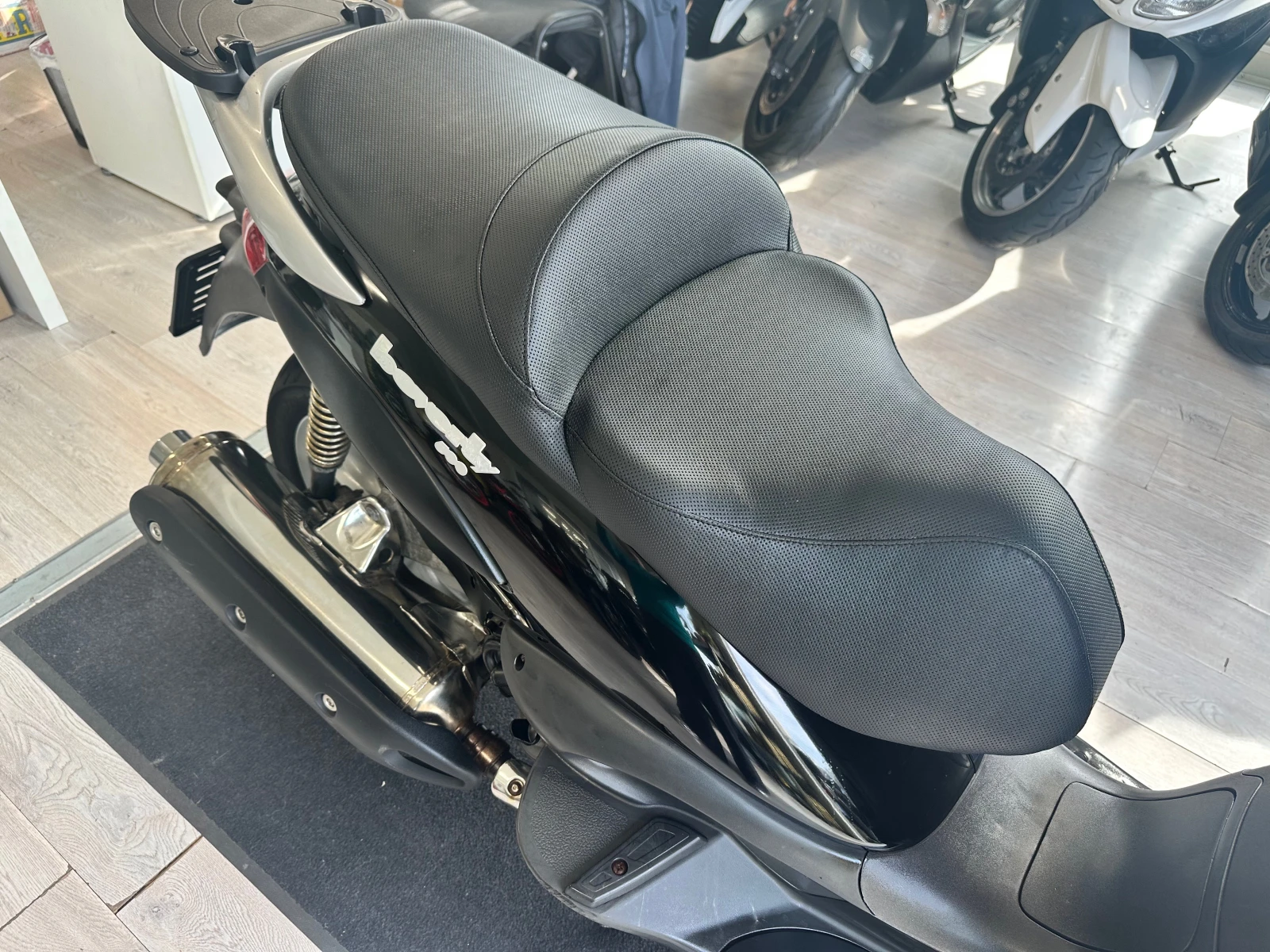 Piaggio Beverly 500ie 07.2003г., снимка 3 - Мотоциклети и мототехника - 54219043