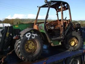 Трактор New Holland T8.300 НА ЧАСТИ , снимка 5