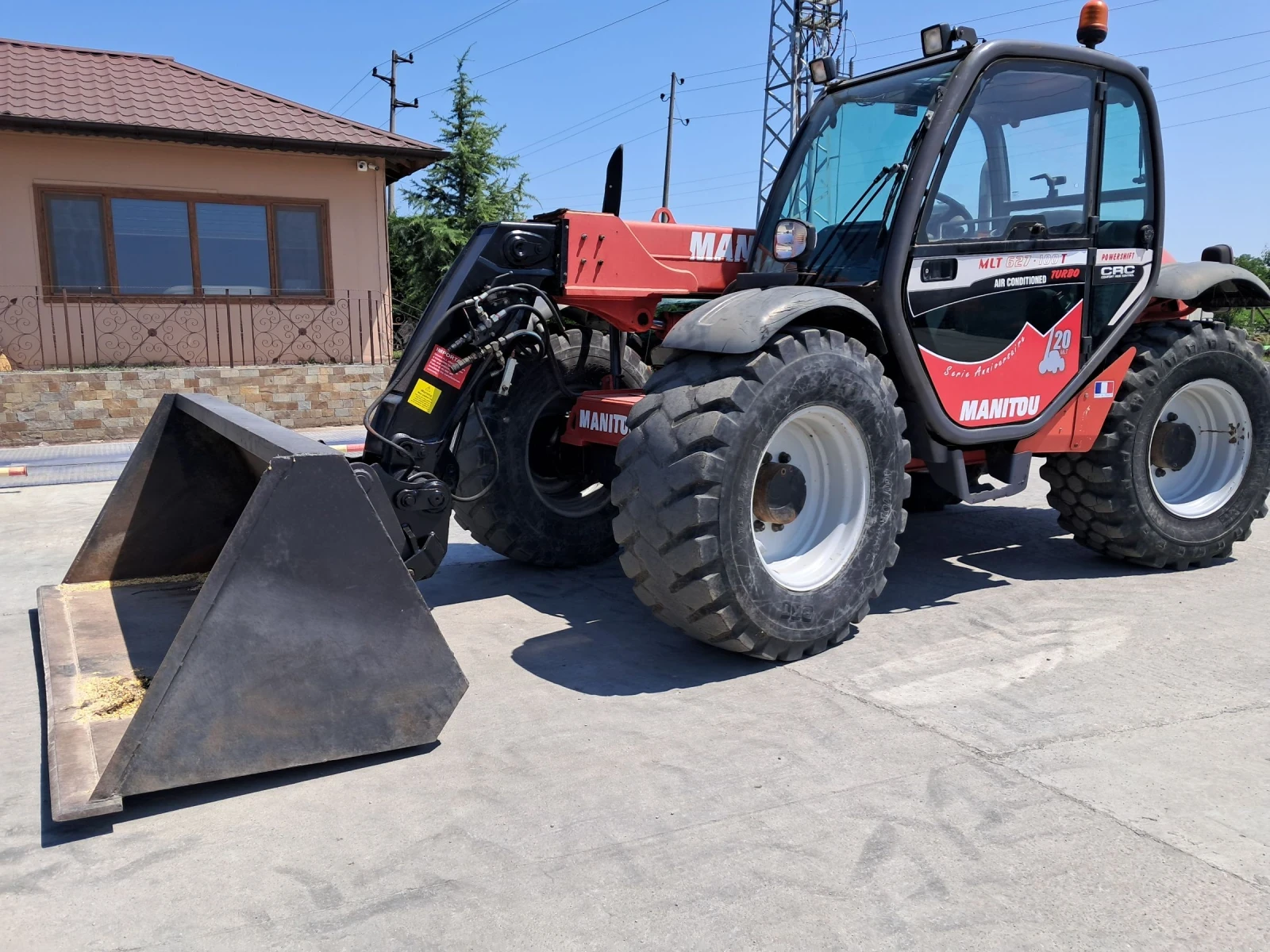 Телескопичен товарач Manitou Mlt 627  - изображение 3