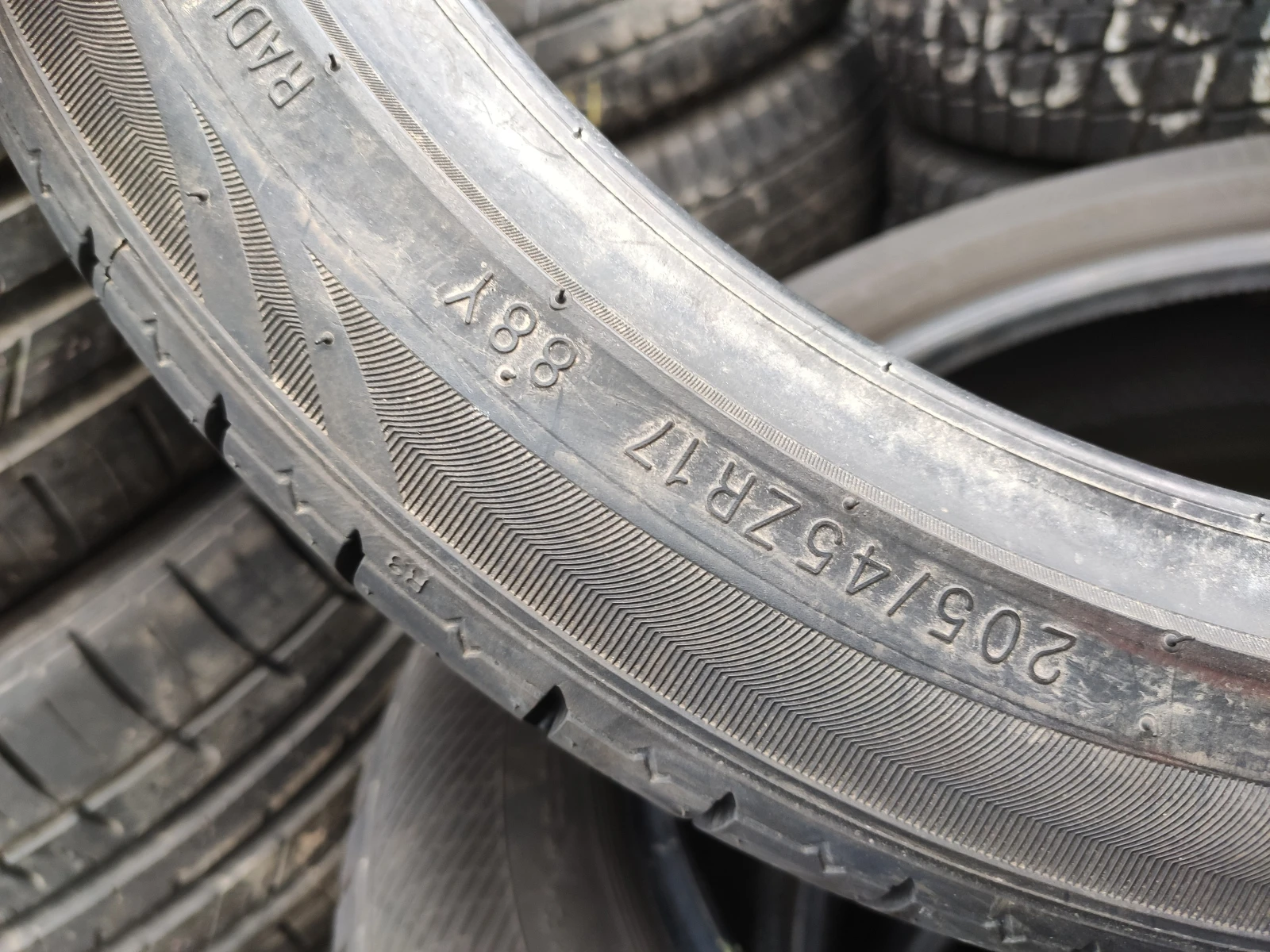 Гуми Летни 205/45R17, снимка 9 - Гуми и джанти - 53769337