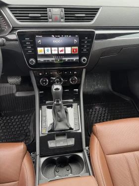 Skoda Superb L&K* 4x4* Facelift* ЛИЗИНГ* 1ви собственик, снимка 10