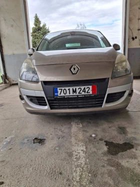 Renault Scenic, снимка 2