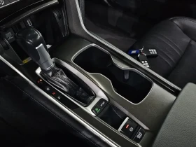 Honda Accord 1.5T Бензин, снимка 8