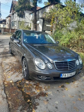 Mercedes-Benz E 320, снимка 9