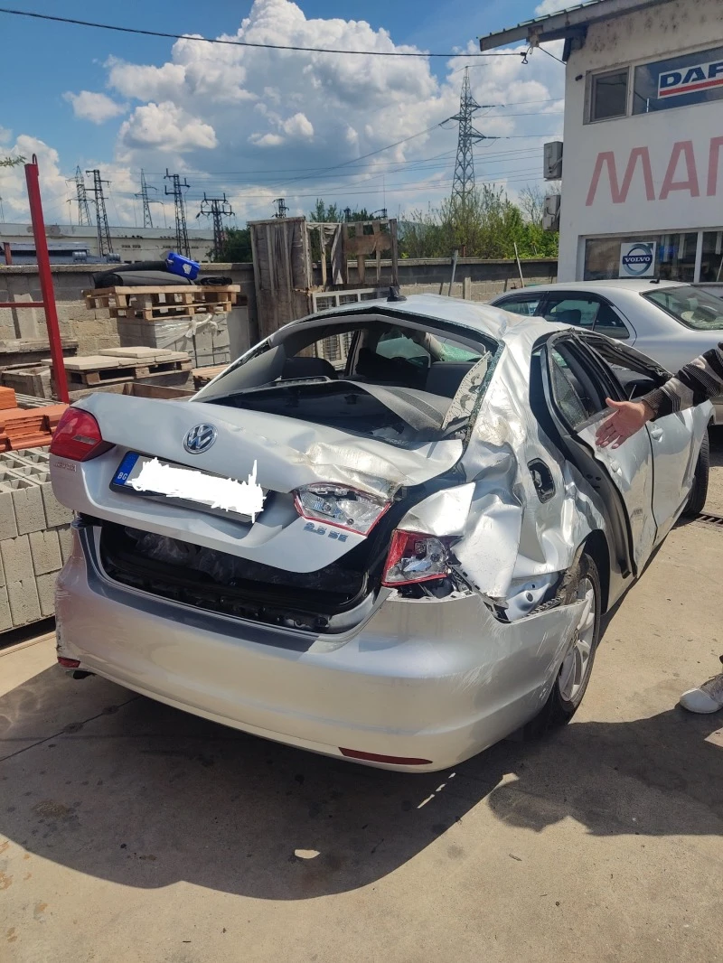 VW Jetta GAZ, снимка 5 - Автомобили и джипове - 47445106