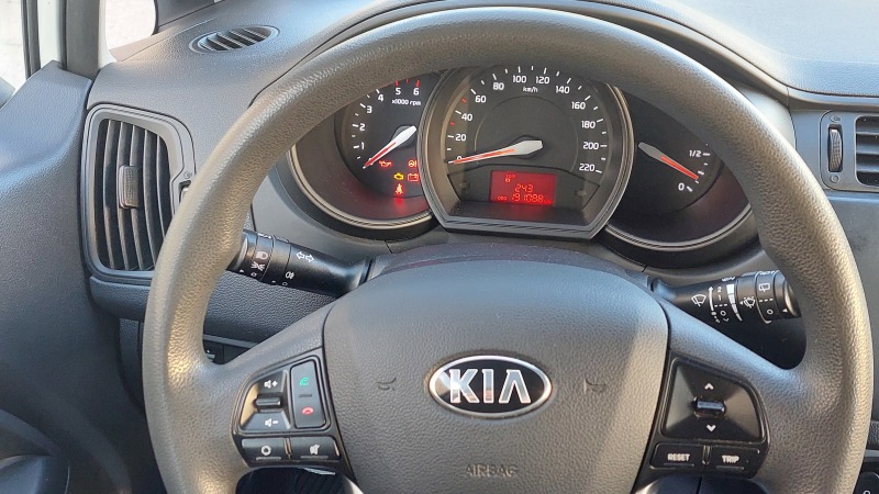 Kia Rio 1.1CRDI ОТЛИЧНА, снимка 14 - Автомобили и джипове - 45195915