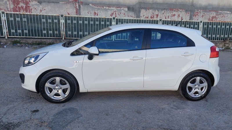 Kia Rio 1.1CRDI ОТЛИЧНА, снимка 5 - Автомобили и джипове - 45195915