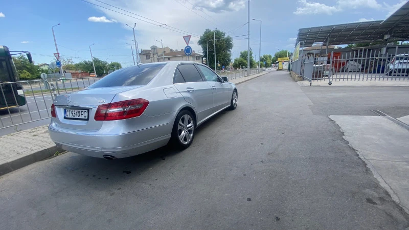 Mercedes-Benz E 350 CDI Avantgarde, снимка 4 - Автомобили и джипове - 46020851