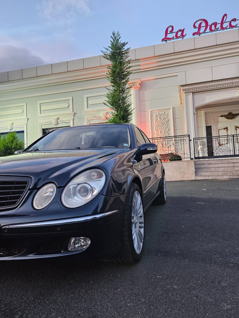 Mercedes-Benz E 500 5.0 V8 4Matic, Airmatic, снимка 7 - Автомобили и джипове - 47238892