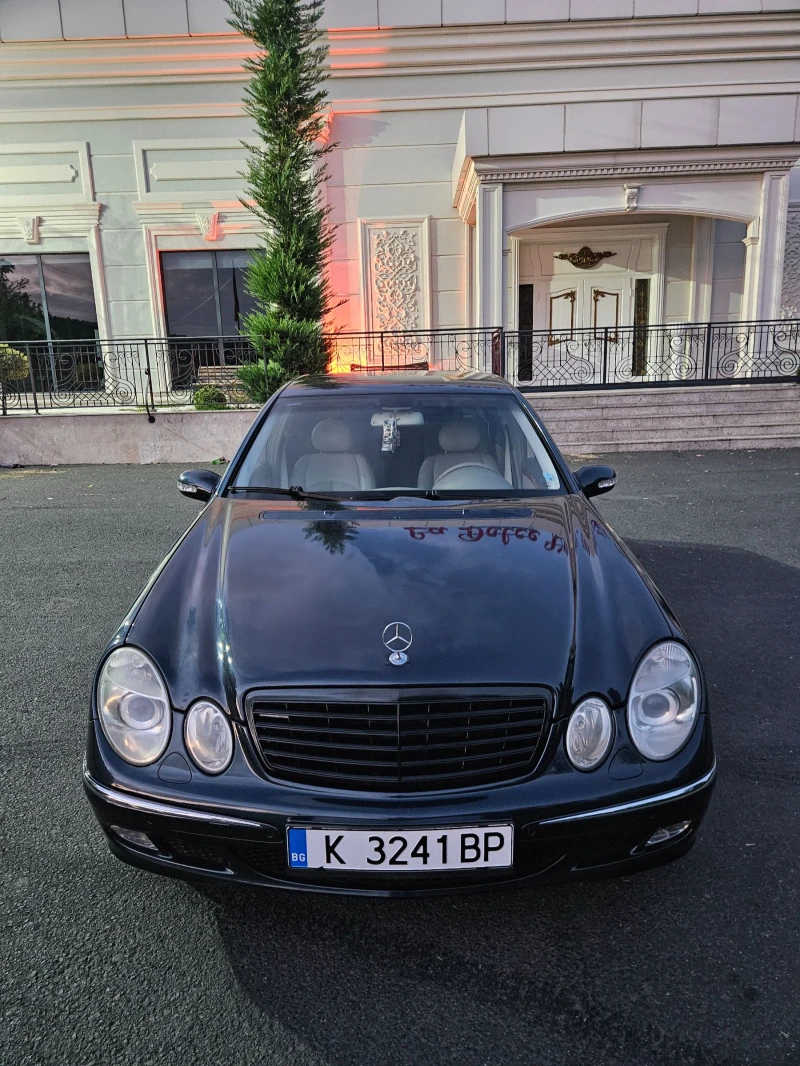 Mercedes-Benz E 500 5.0 V8 4Matic, Airmatic, снимка 1 - Автомобили и джипове - 47238892