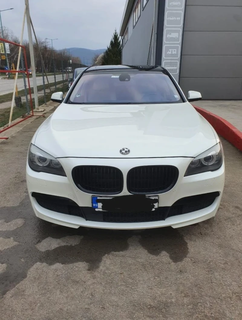 BMW 740, снимка 1 - Автомобили и джипове - 47394153