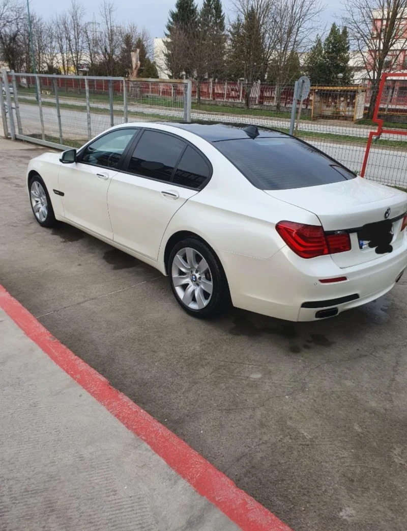 BMW 740, снимка 2 - Автомобили и джипове - 47394153