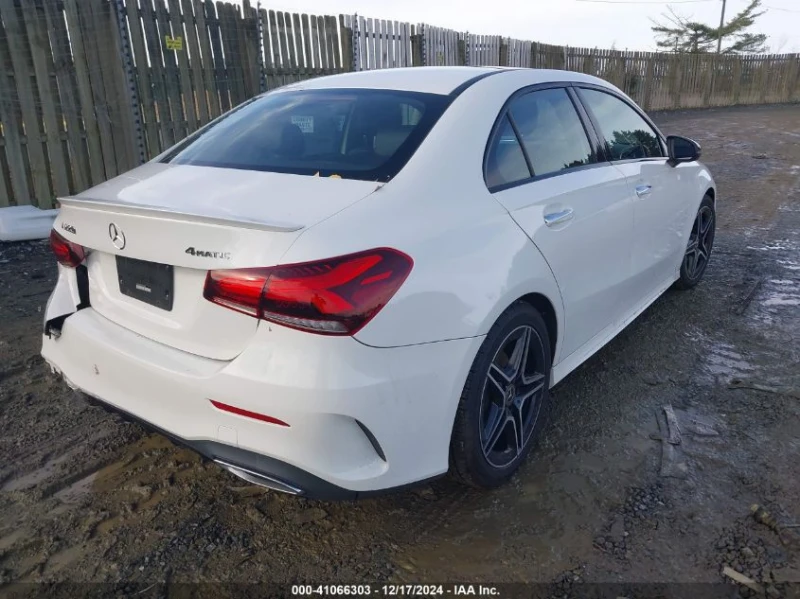 Mercedes-Benz A 220 * 4MATIC* , снимка 9 - Автомобили и джипове - 48471618