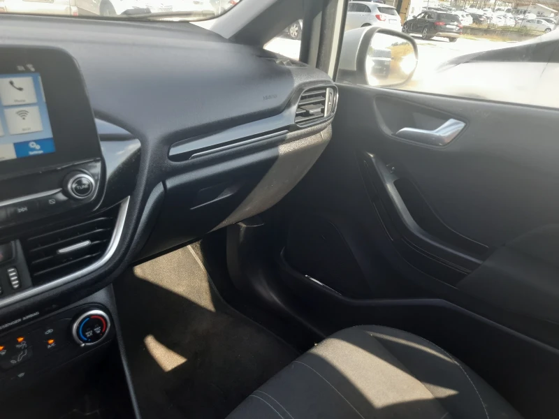Ford Fiesta 1.5 D, снимка 12 - Автомобили и джипове - 51686199