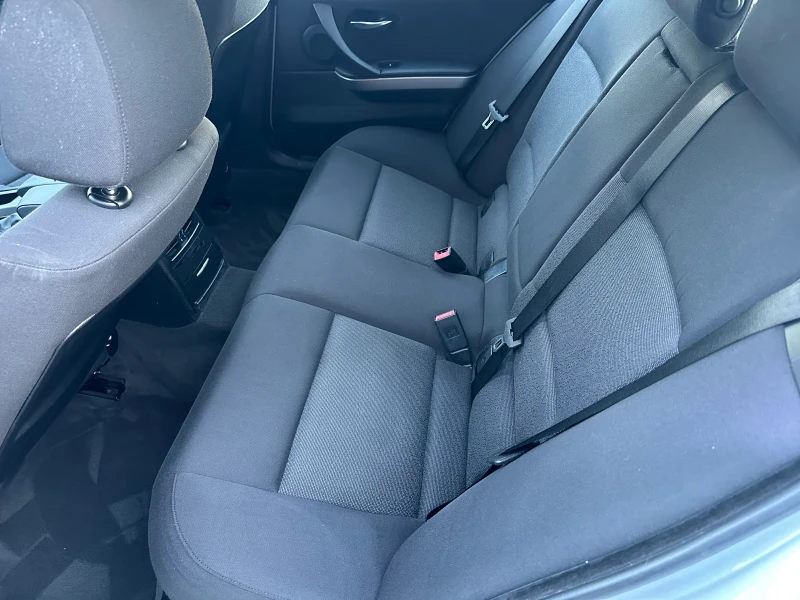 BMW 320 2, 0D-122k.s.-ТОП Състояние, снимка 13 - Автомобили и джипове - 51827583