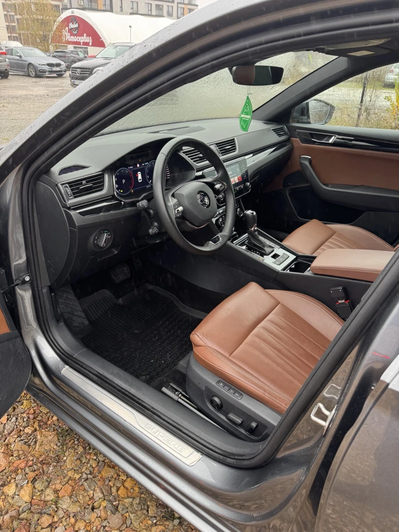Skoda Superb L&K* 4x4* Facelift* ЛИЗИНГ* 1ви собственик, снимка 8 - Автомобили и джипове - 52571541