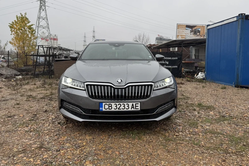 Skoda Superb L&K* 4x4* Facelift* ЛИЗИНГ* 1ви собственик, снимка 2 - Автомобили и джипове - 52571541