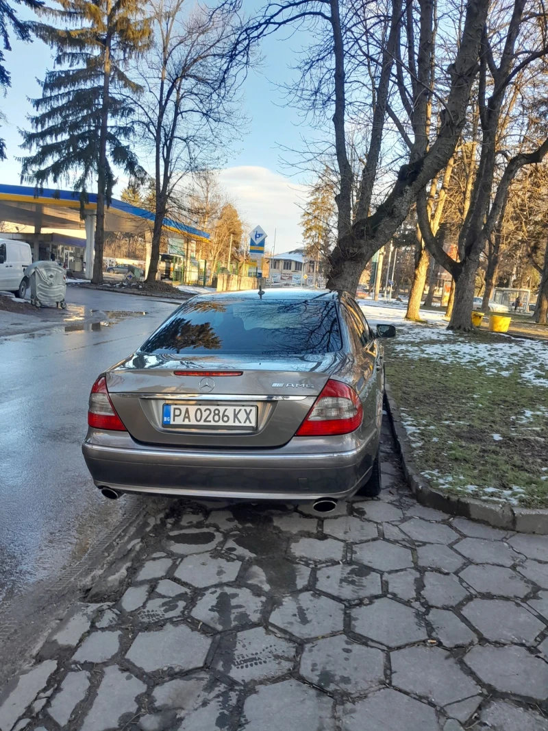 Mercedes-Benz E 320, снимка 2 - Автомобили и джипове - 52595704