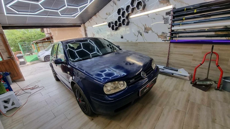 VW Golf Golf 4 1.8 турбо, снимка 2 - Автомобили и джипове - 52692342