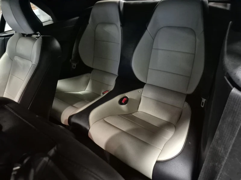 Ford Mustang * CARFAX * БЕЗ ПЪРВОНАЧАЛНА ВНОСКА, снимка 8 - Автомобили и джипове - 52695363
