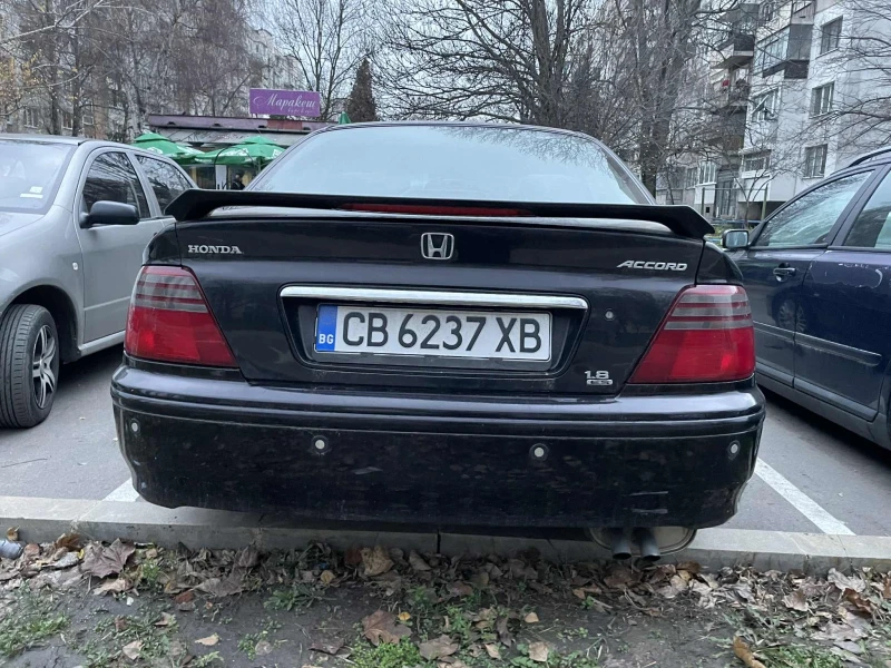 Honda Accord 1.8 VTEC, снимка 6 - Автомобили и джипове - 52717021