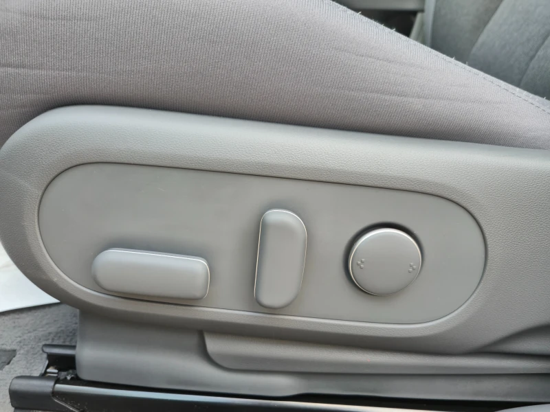 Hyundai Ioniq 5 6 МЕСЕЦА ГАРАНЦИЯ/Long Range/4x4/77.4kWh, снимка 10 - Автомобили и джипове - 53368586