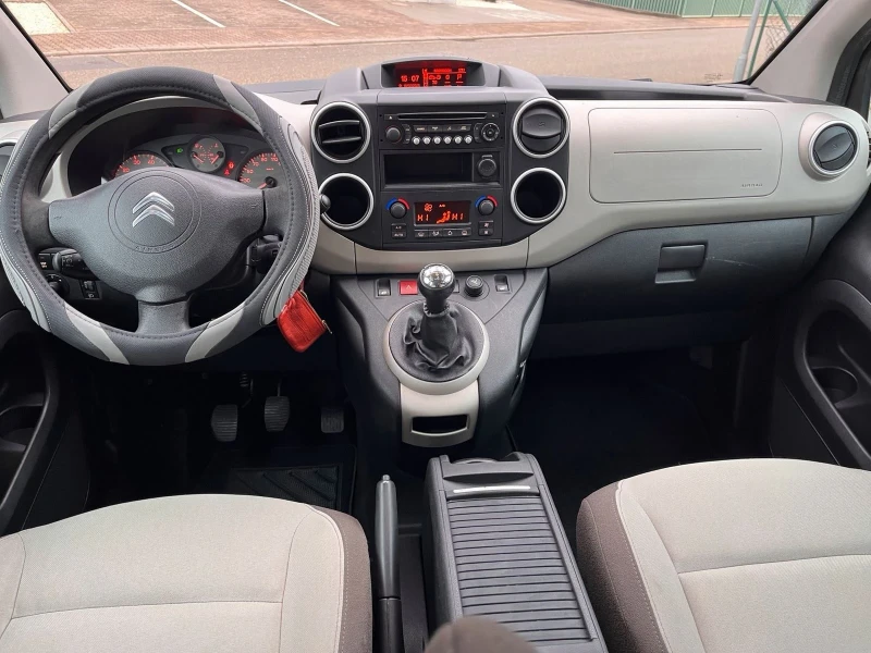 Citroen Berlingo 1.6 HDI 92 к.н. FACELIFT , снимка 13 - Автомобили и джипове - 53460138