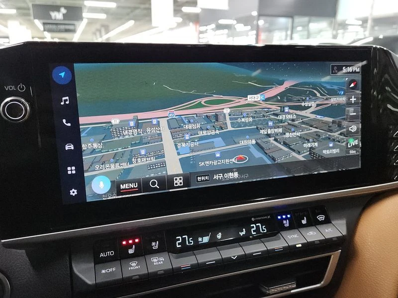 Toyota Camry 2.5 XLE Hybrid| 208к.с.| ВКЛ.ТЕХНОТЕСТ, снимка 7 - Автомобили и джипове - 55119922