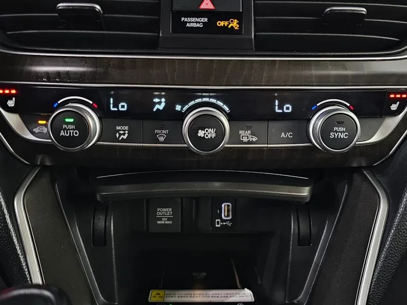 Honda Accord 1.5T Бензин, снимка 7 - Автомобили и джипове - 55476875