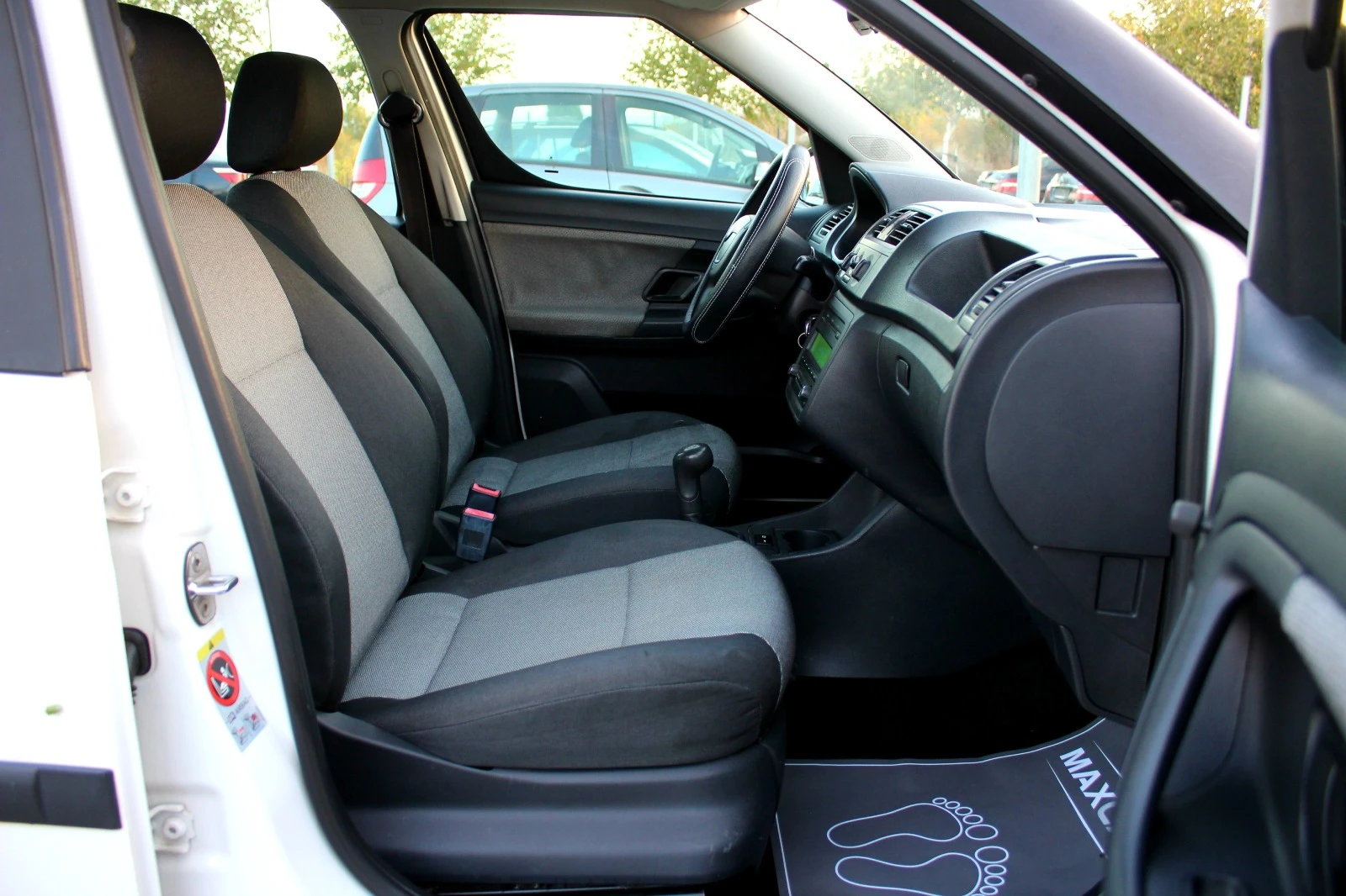 Skoda Roomster 1.2i HTP  | Mobile.bg — изображение 12