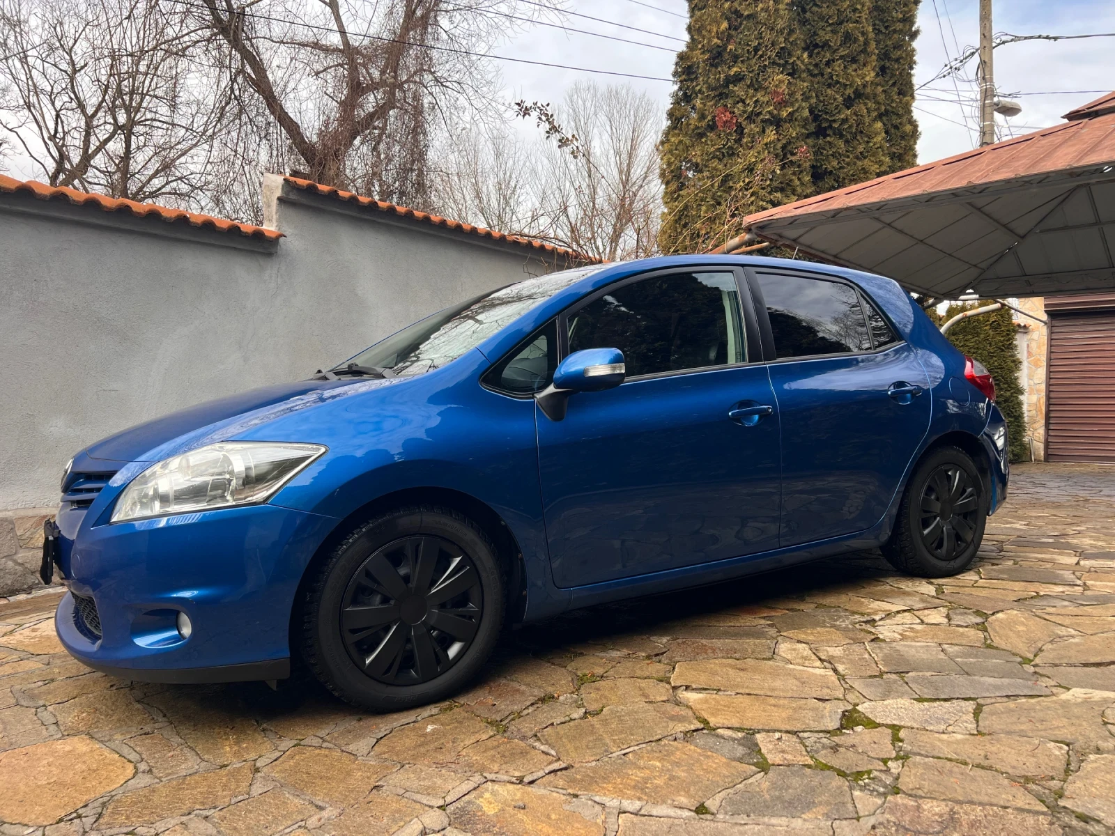 Toyota Auris  - изображение 3