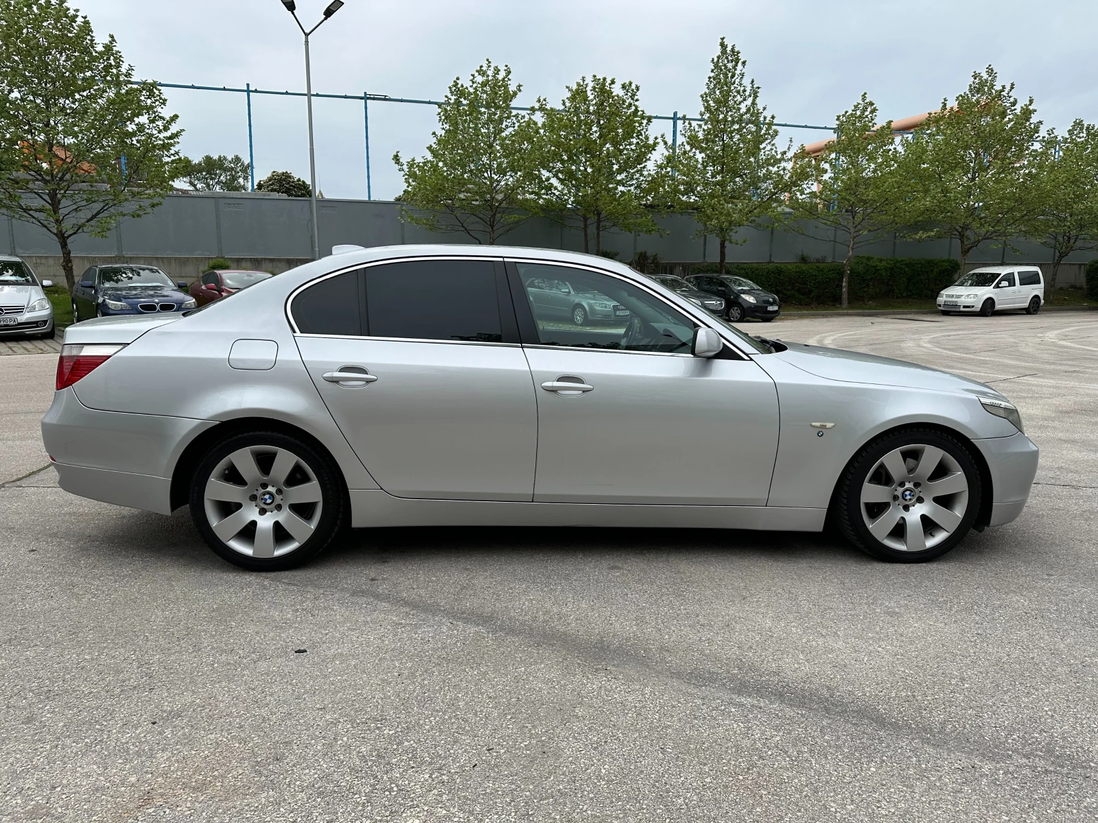 BMW 530 3.0d 218 к.с. - изображение 5