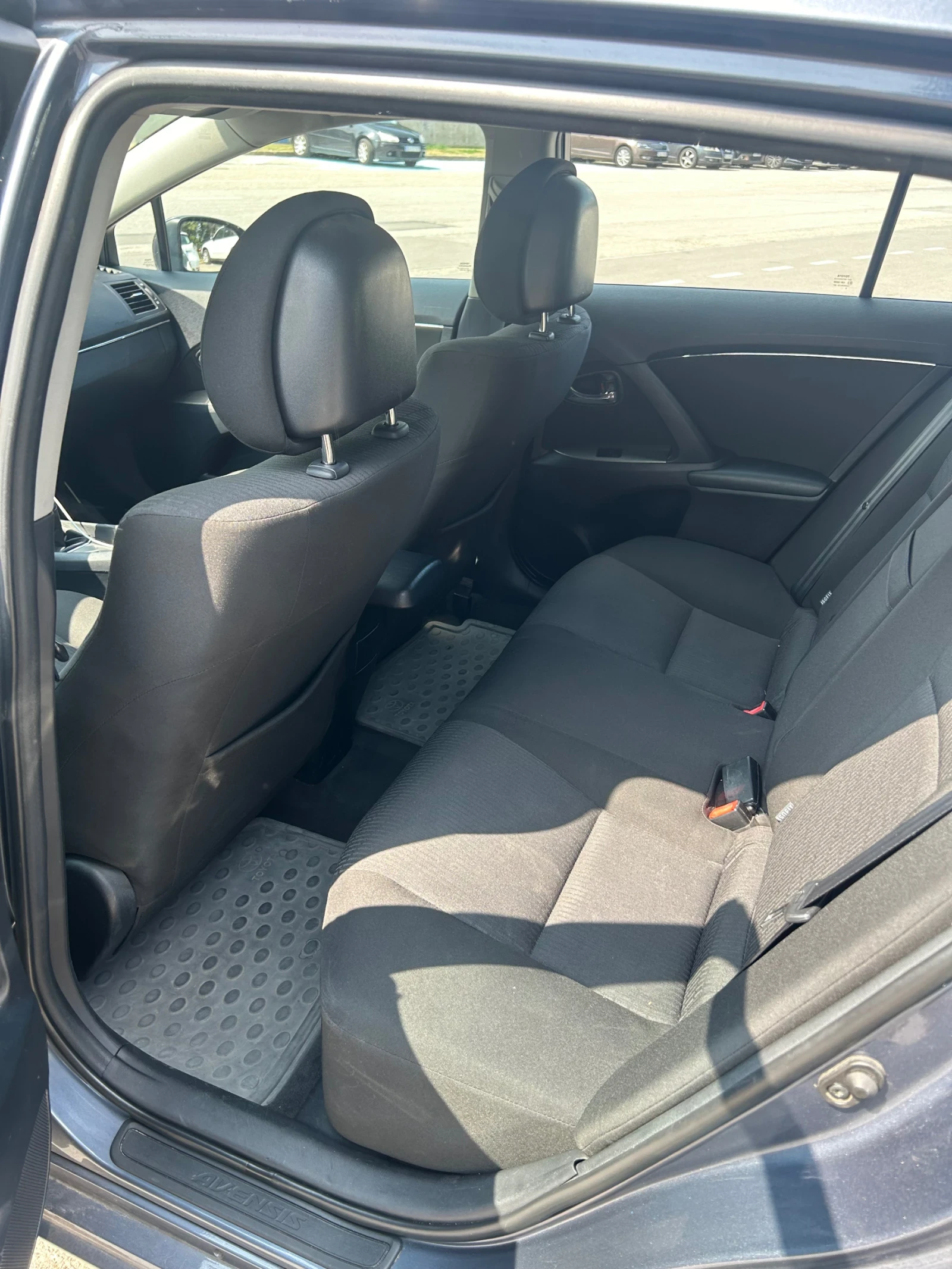 Toyota Avensis 1.8 147кс. - изображение 10