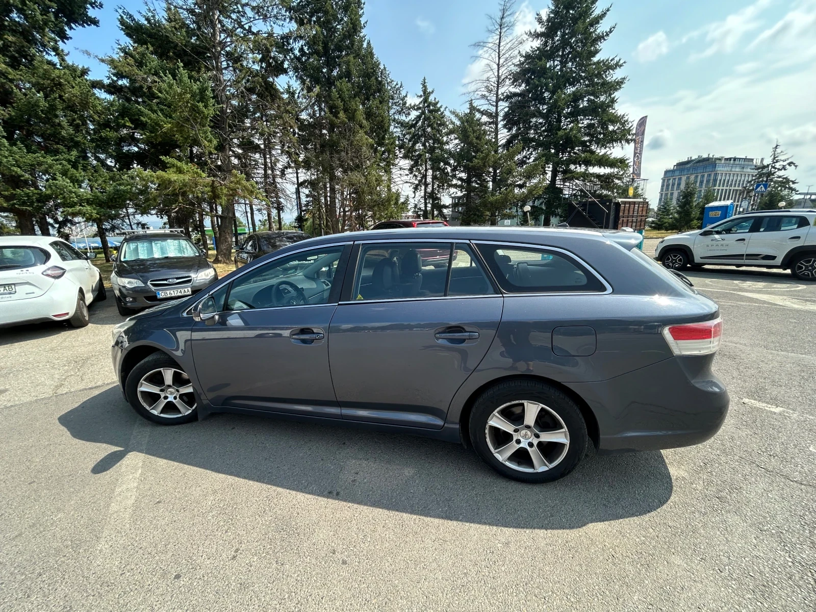 Toyota Avensis 1.8 147кс. - изображение 3