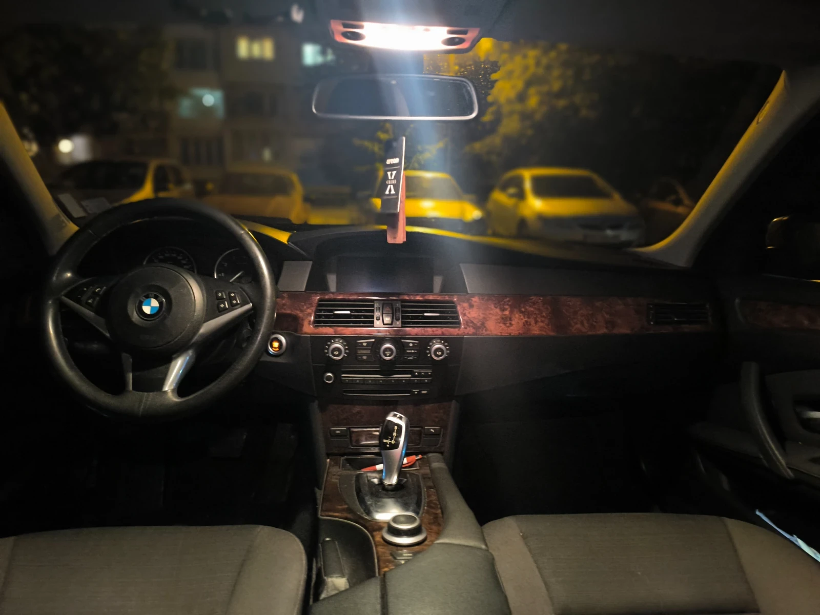 BMW 525 FACELIFT 3.0i - изображение 6