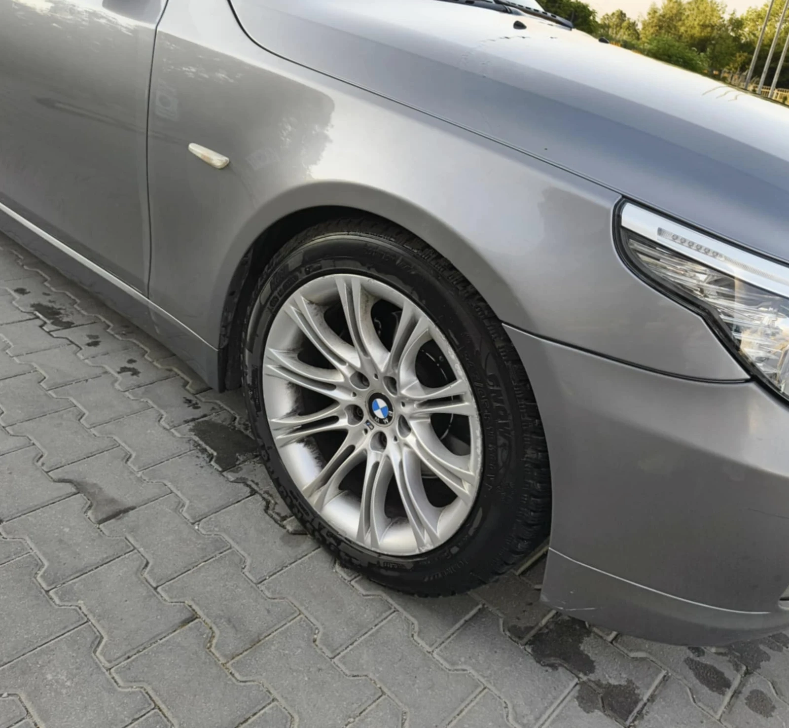 BMW 525 FACELIFT 3.0i - изображение 3