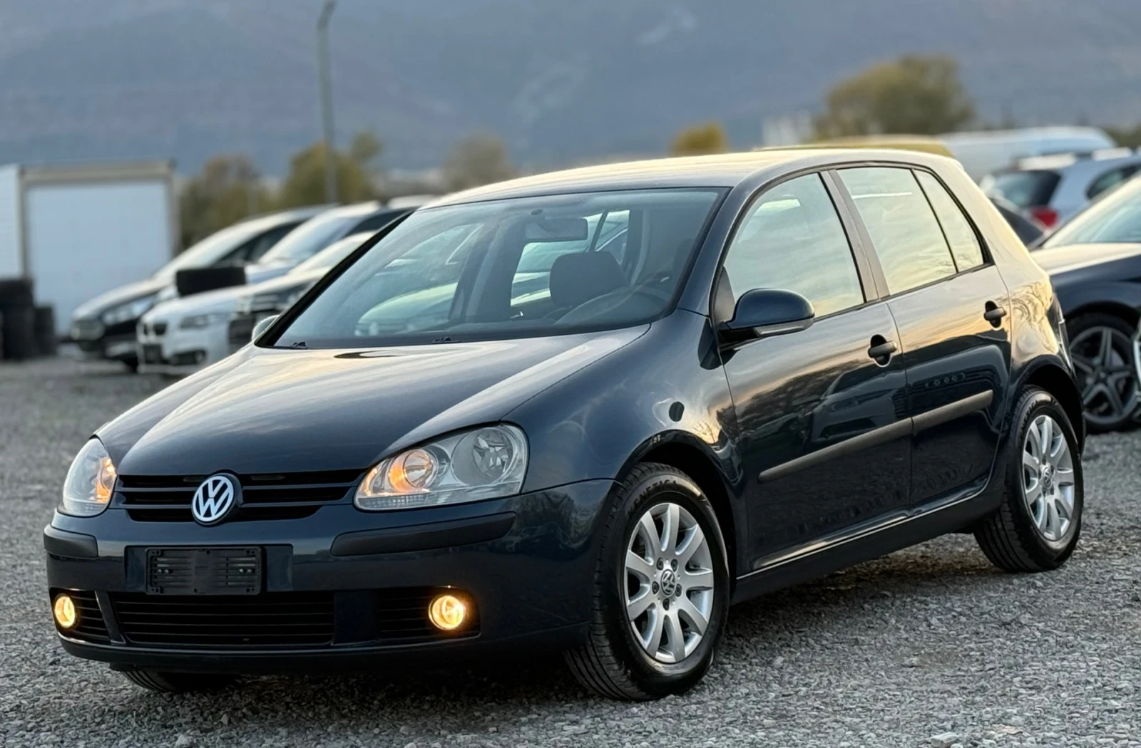 VW Golf 1.9TDi 105к.с * Климатроник*  - изображение 3